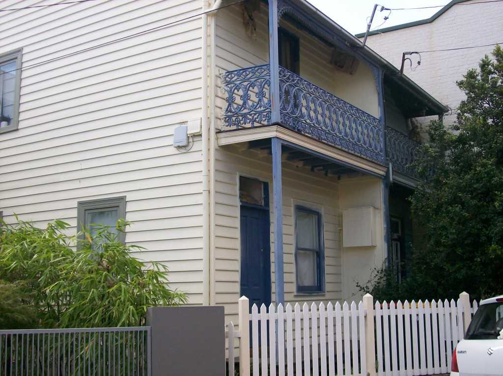 Weatherboard terrace