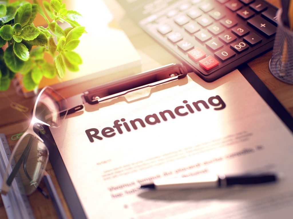 Refinancing contract on a desk