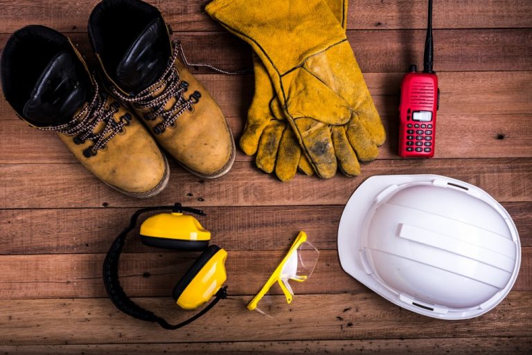 Important Protective Gear for Construction Sites